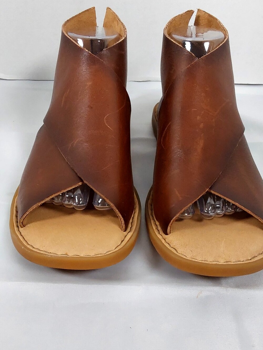 Born  Iwa Comfort Sandals - Picture 2 of 10